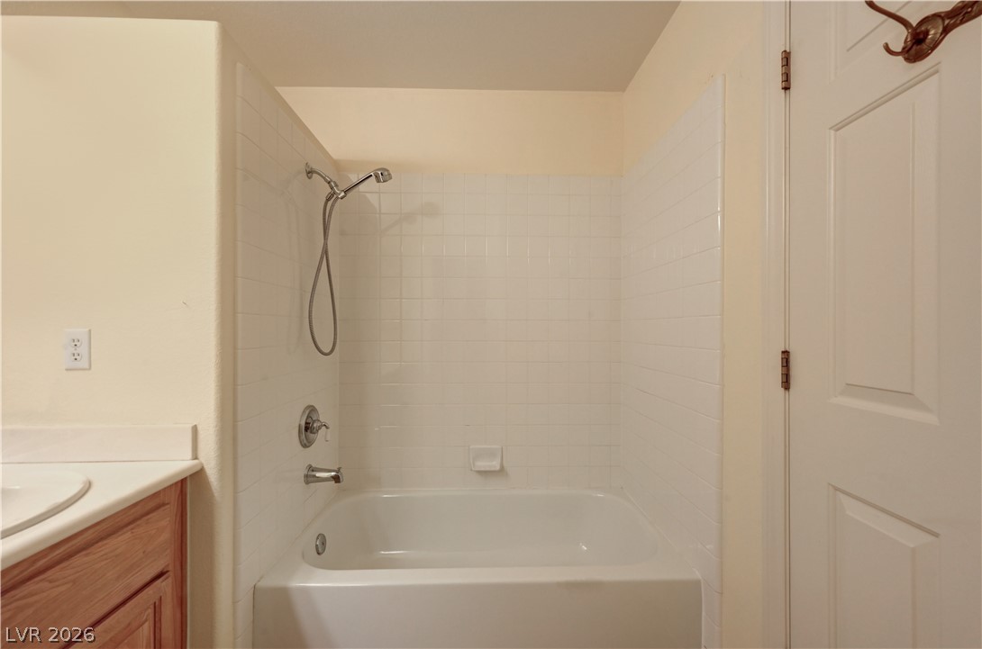 8640 Castle Hill Avenue Las Vegas NV 89129