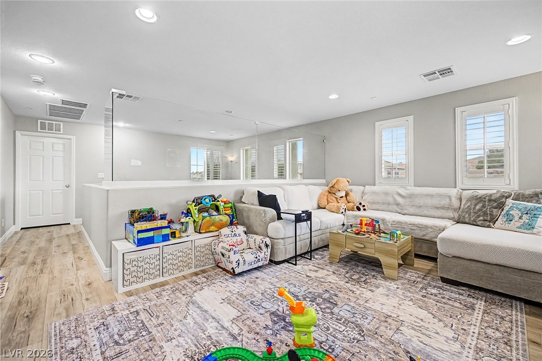 2353 Via Alicante Henderson NV 89044