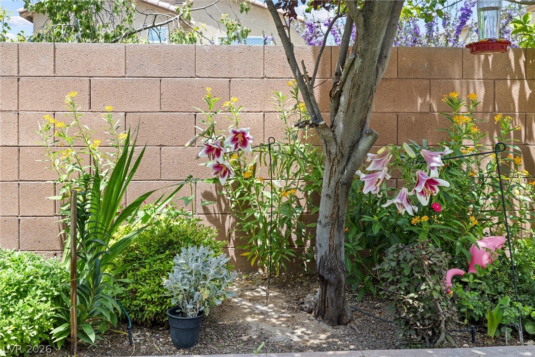 7616 Mallard Bay Avenue Las Vegas NV 89179