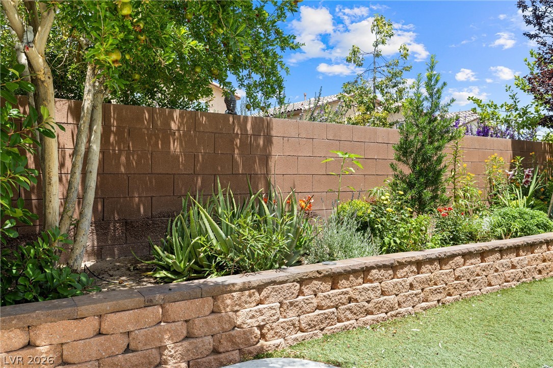 7616 Mallard Bay Avenue Las Vegas NV 89179