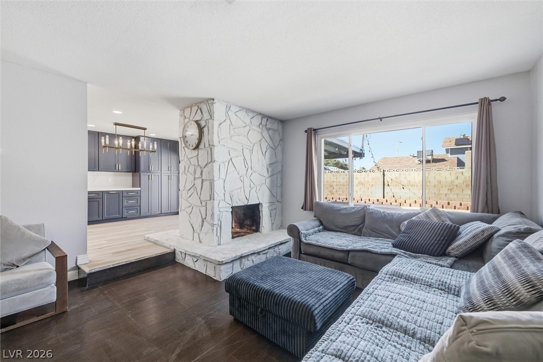 7624 Alina Avenue Las Vegas NV 89145
