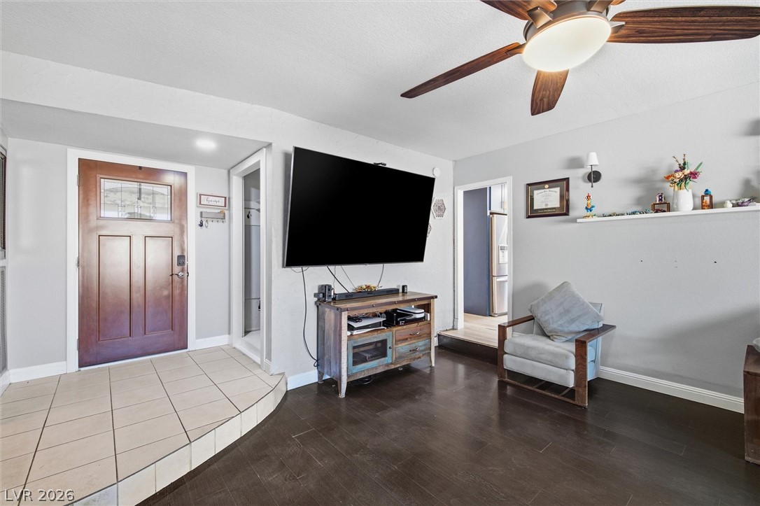 7624 Alina Avenue Las Vegas NV 89145