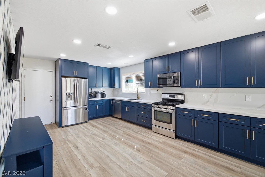 7624 Alina Avenue Las Vegas NV 89145