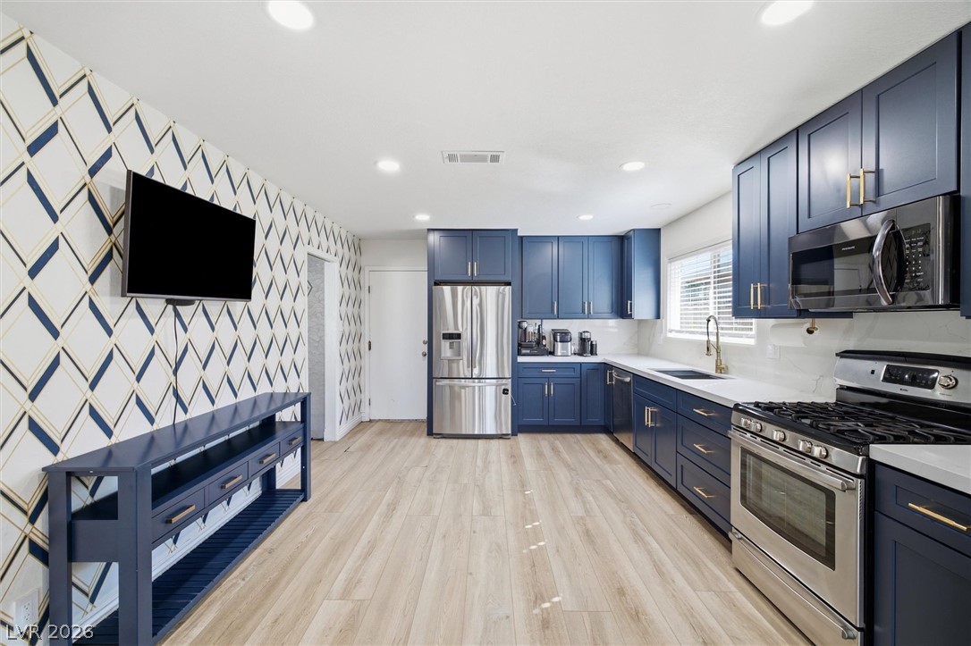 7624 Alina Avenue Las Vegas NV 89145