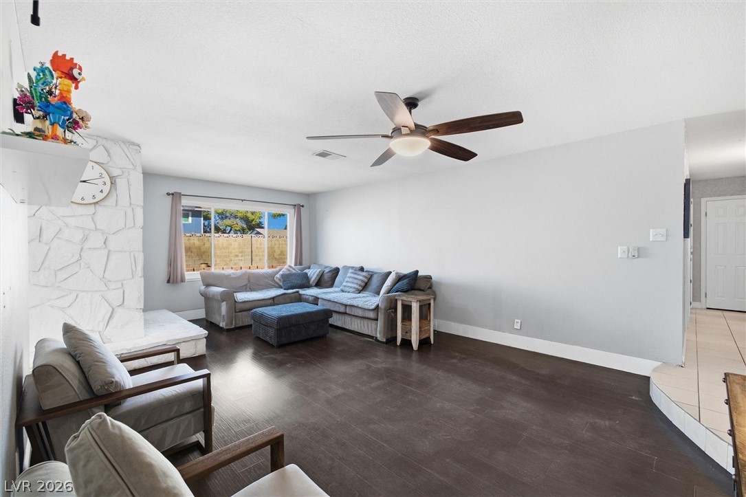 7624 Alina Avenue Las Vegas NV 89145