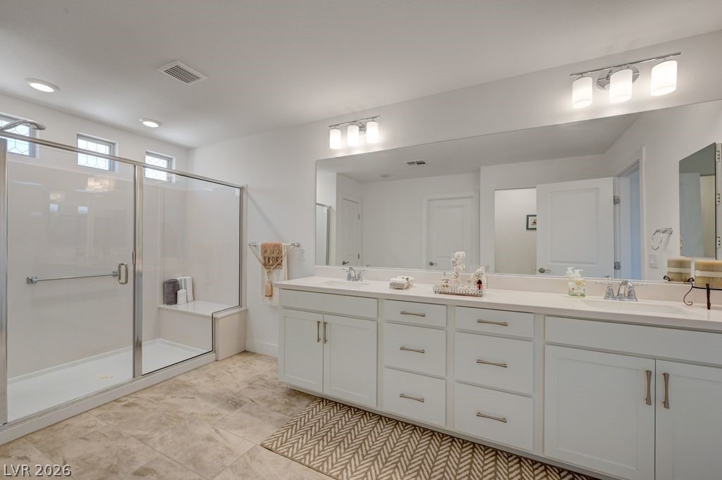 7135 Sunland Hills Avenue Las Vegas NV 89113