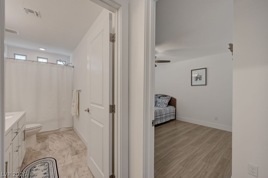 7135 Sunland Hills Avenue Las Vegas NV 89113