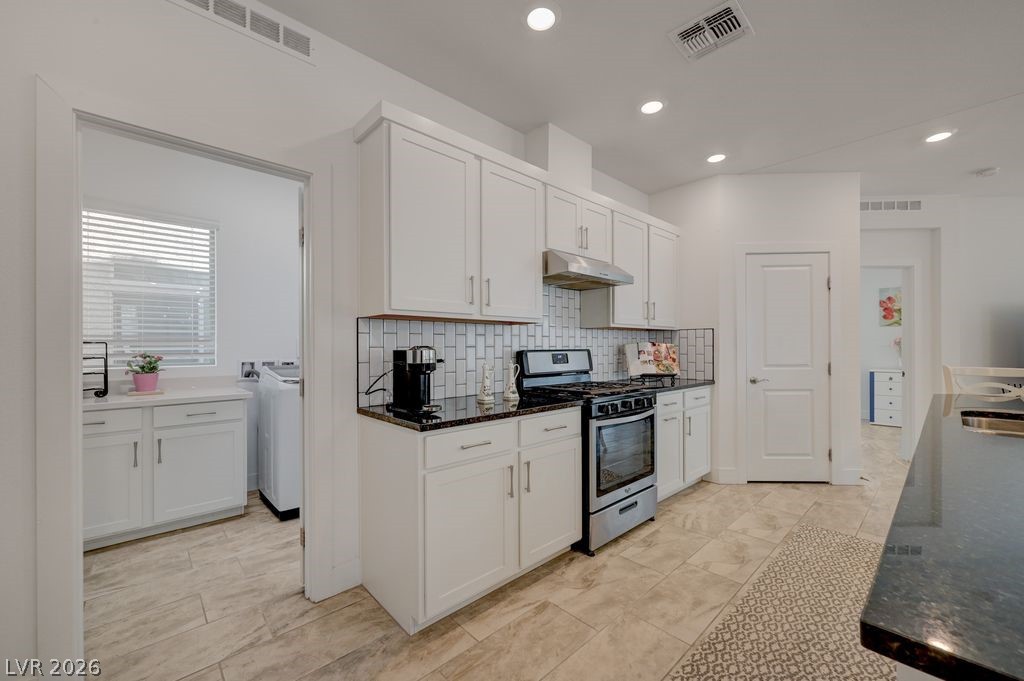 7135 Sunland Hills Avenue Las Vegas NV 89113