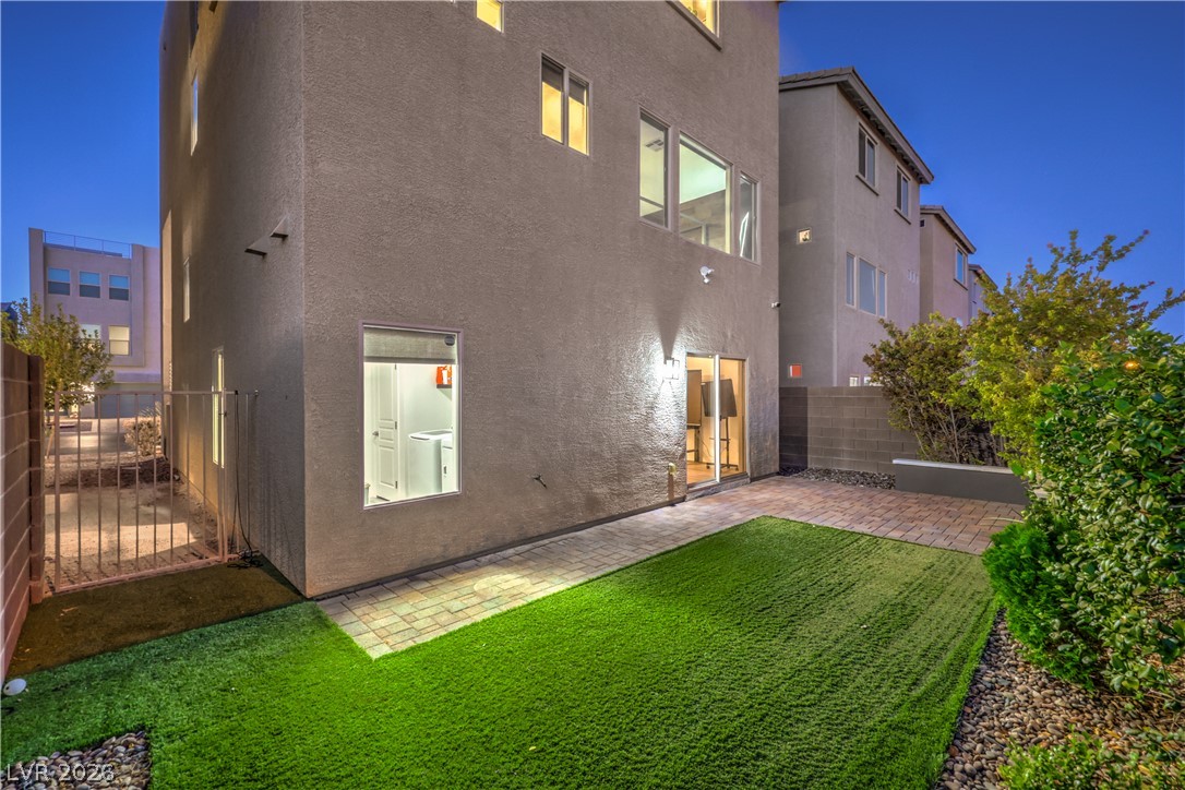 8031 Haywood Estate Avenue Las Vegas NV 89113