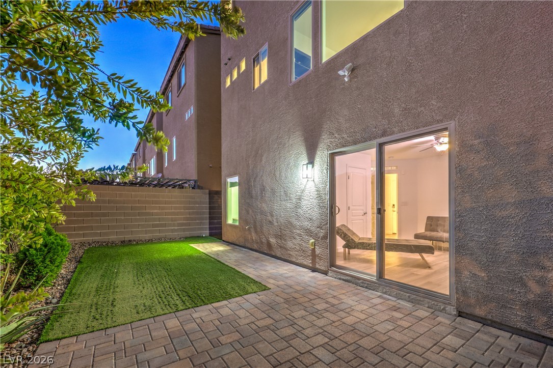 8031 Haywood Estate Avenue Las Vegas NV 89113