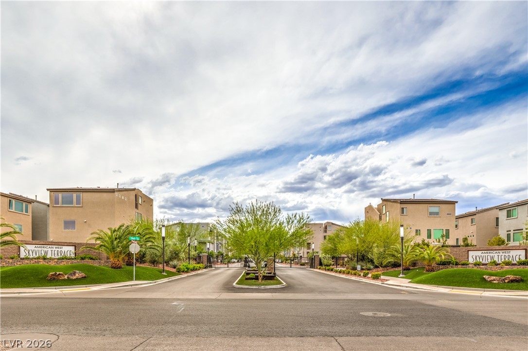 8031 Haywood Estate Avenue Las Vegas NV 89113