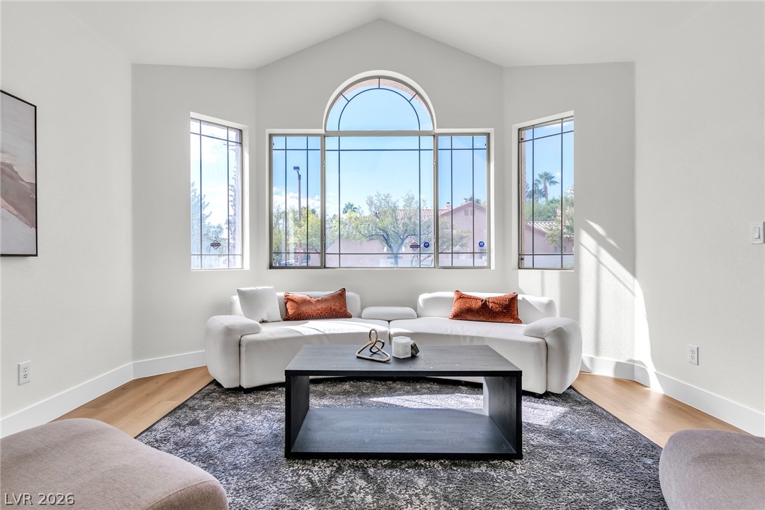 10332 Falls Church Avenue Las Vegas NV 89144