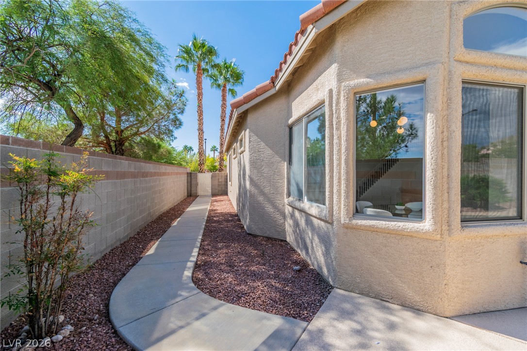 10332 Falls Church Avenue Las Vegas NV 89144