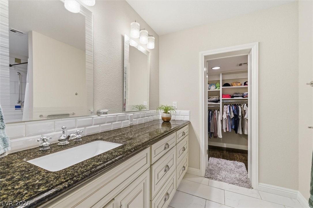 2252 Buckingham Court Henderson NV 89074