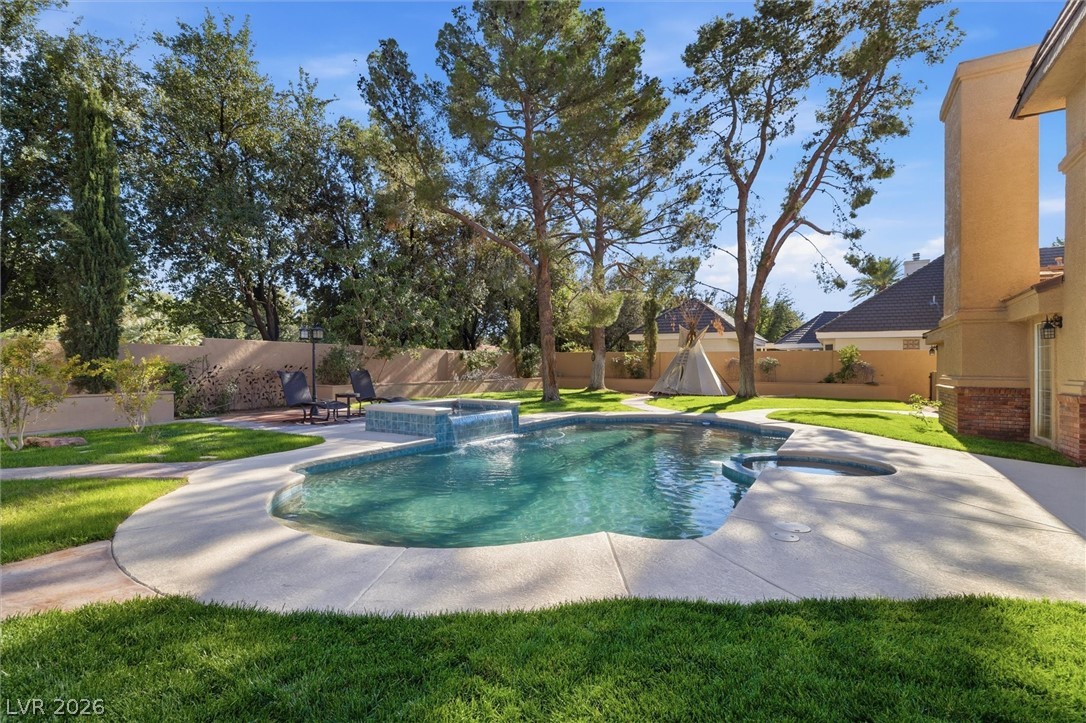 2252 Buckingham Court Henderson NV 89074