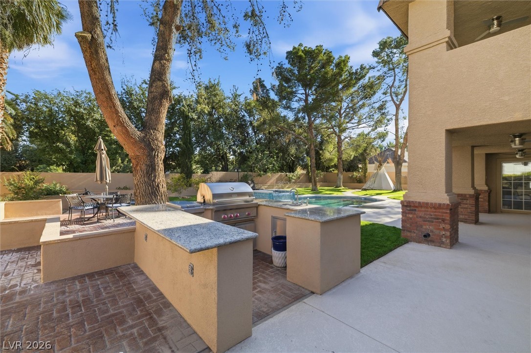 2252 Buckingham Court Henderson NV 89074