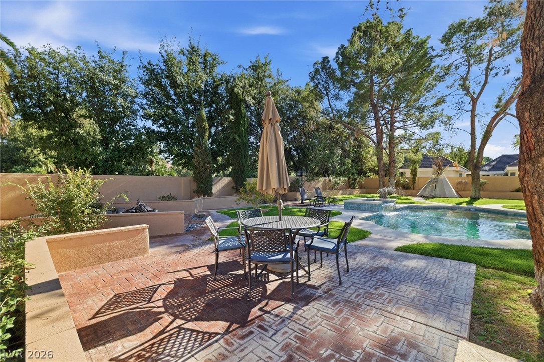 2252 Buckingham Court Henderson NV 89074