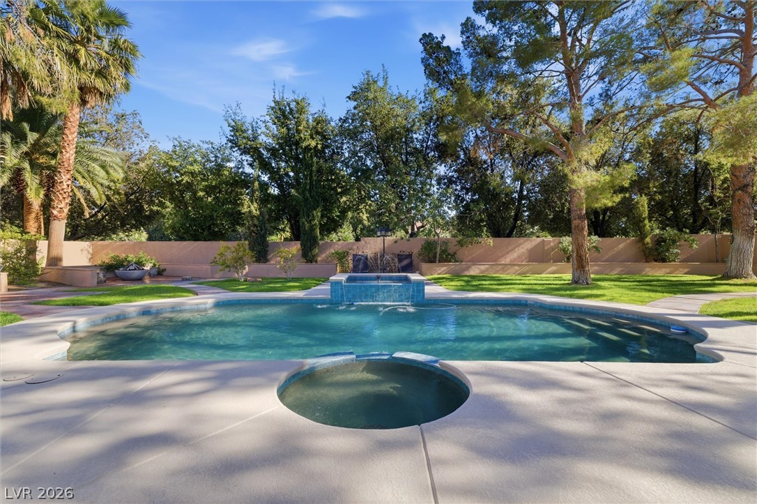 2252 Buckingham Court Henderson NV 89074