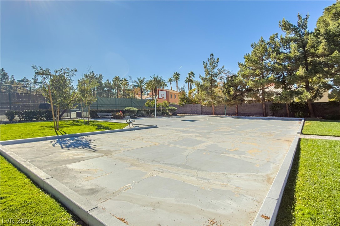 2252 Buckingham Court Henderson NV 89074