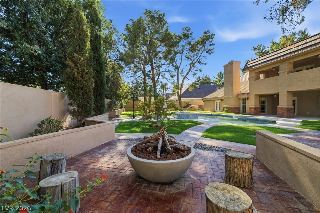 2252 Buckingham Court Henderson NV 89074