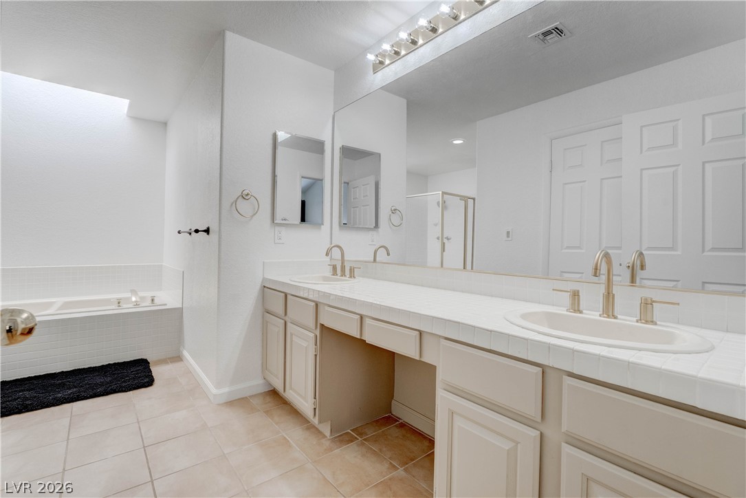 3238 Brookfield Drive Las Vegas NV 89120