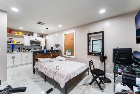 3215 Dillon Avenue North Las Vegas NV 89030
