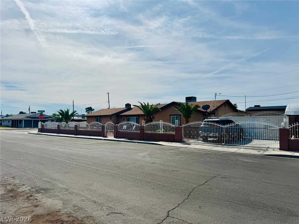 4679 East Cleveland Avenue Las Vegas NV 89104