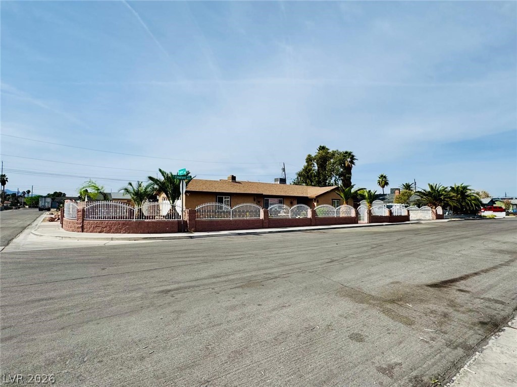 4679 East Cleveland Avenue Las Vegas NV 89104