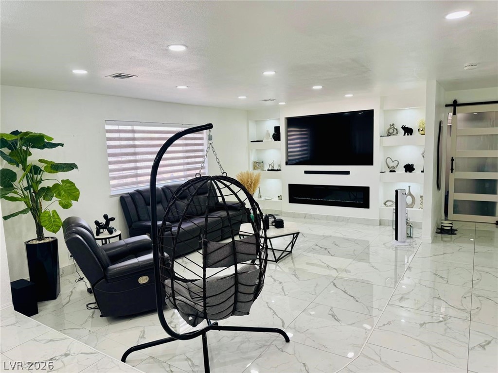 4679 East Cleveland Avenue Las Vegas NV 89104