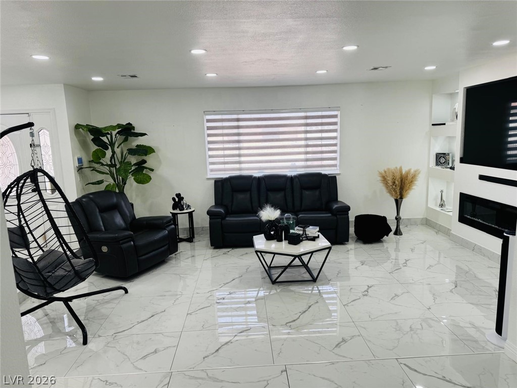 4679 East Cleveland Avenue Las Vegas NV 89104