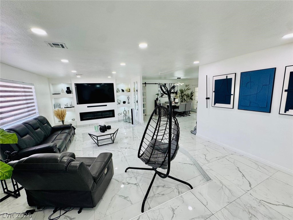 4679 East Cleveland Avenue Las Vegas NV 89104
