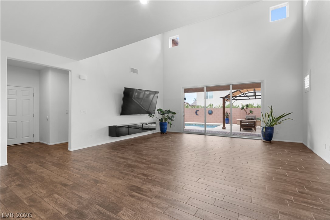 4921 Silent Birch Avenue Las Vegas NV 89131