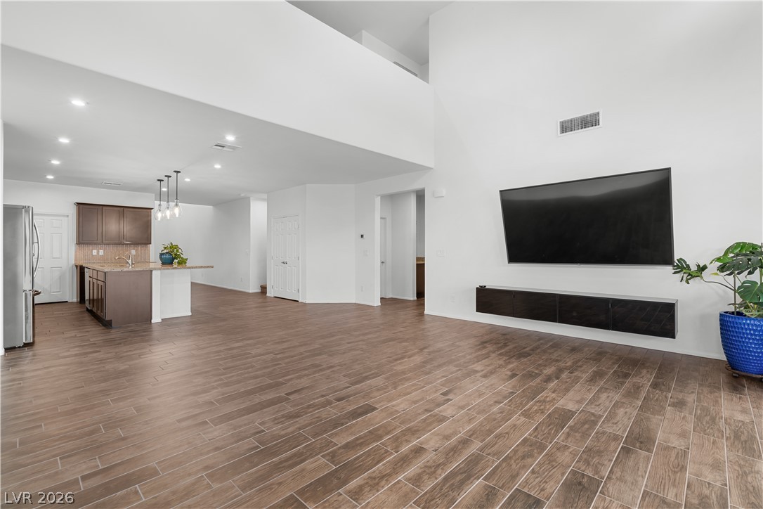 4921 Silent Birch Avenue Las Vegas NV 89131