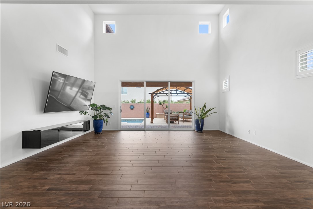 4921 Silent Birch Avenue Las Vegas NV 89131