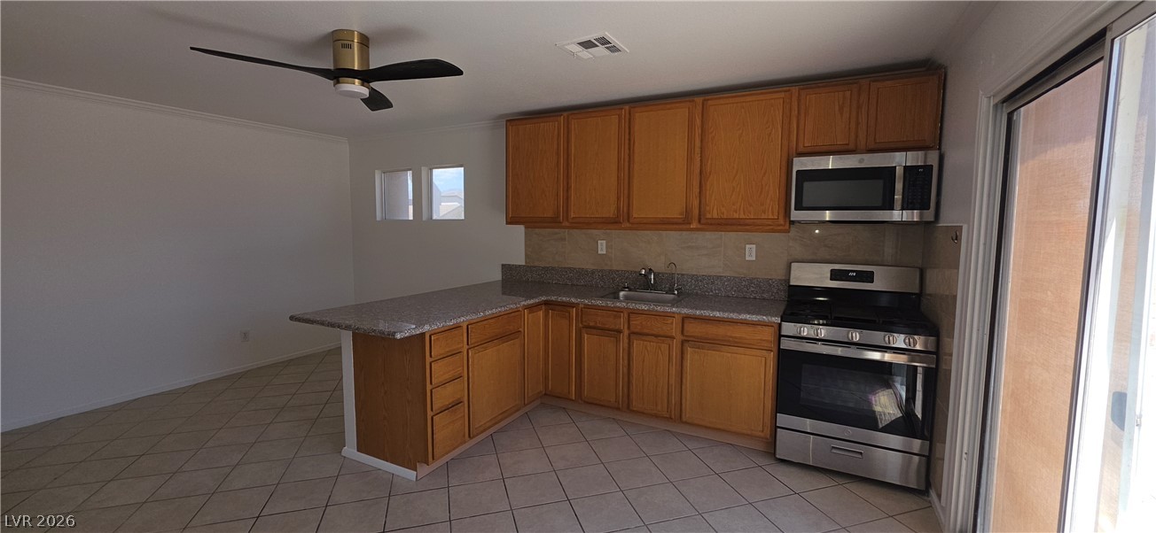7006 Pacific Coast Street Las Vegas NV 89148