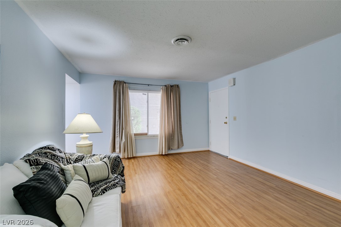 3422 Pecos Way Las Vegas NV 89121