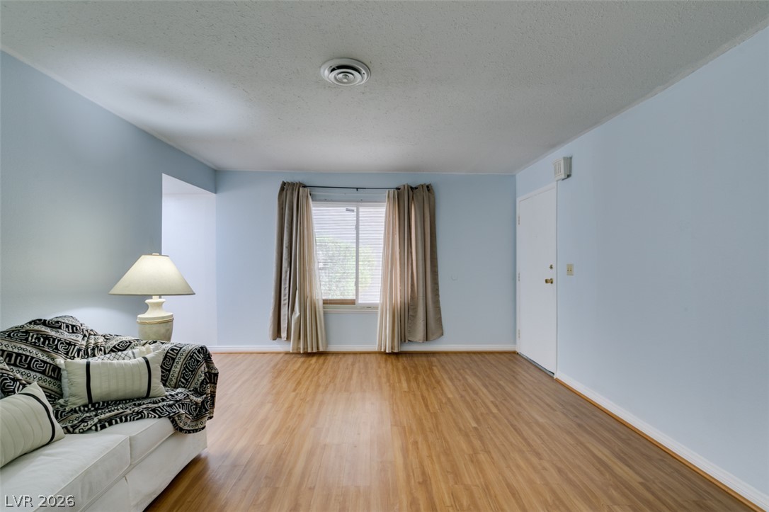 3422 Pecos Way Las Vegas NV 89121