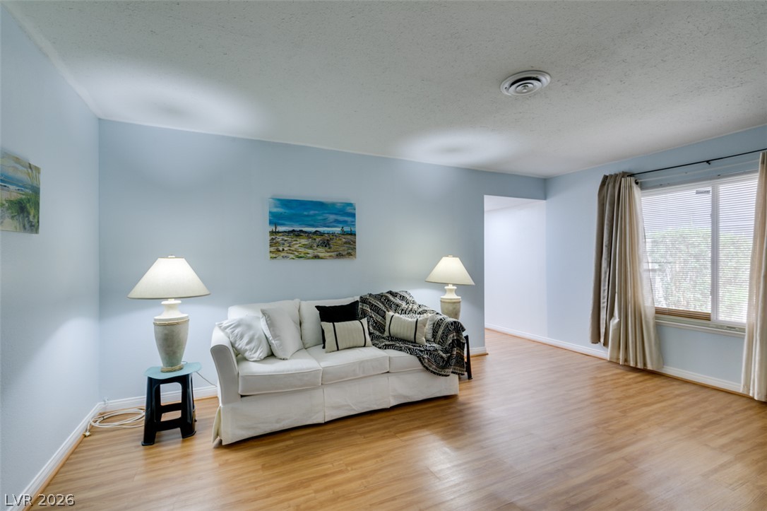 3422 Pecos Way Las Vegas NV 89121