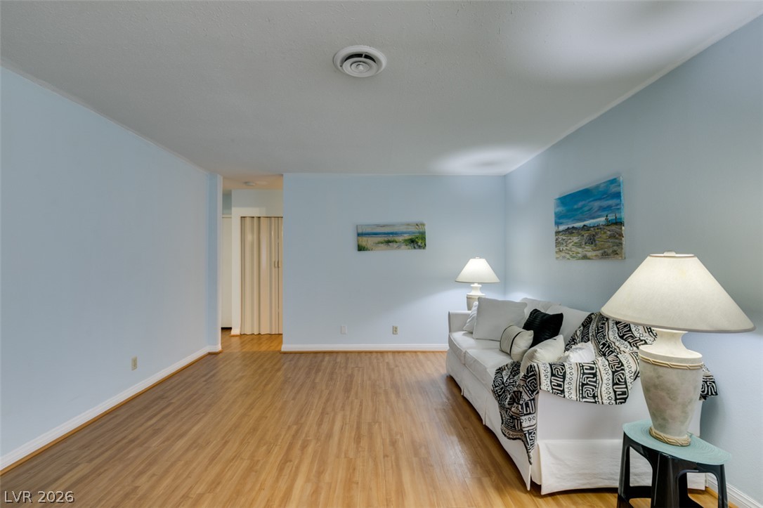 3422 Pecos Way Las Vegas NV 89121