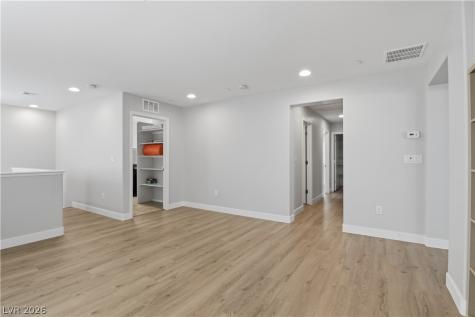 9534 Ridgeglen Court Las Vegas NV 89148