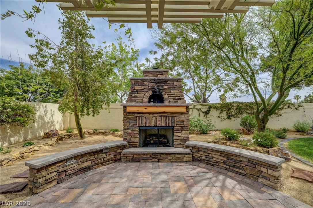 1432 Castle Crest Drive Las Vegas NV 89117