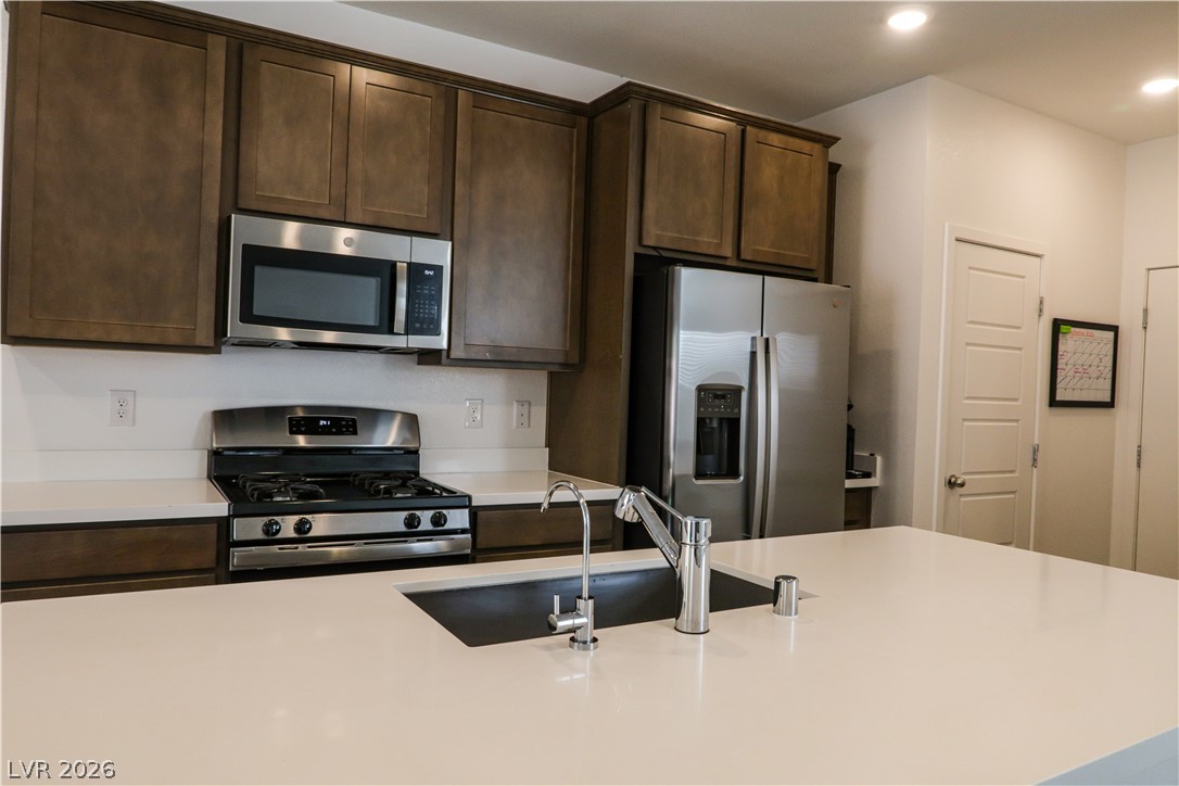 376 Great Ocean Avenue North Las Vegas NV 89084