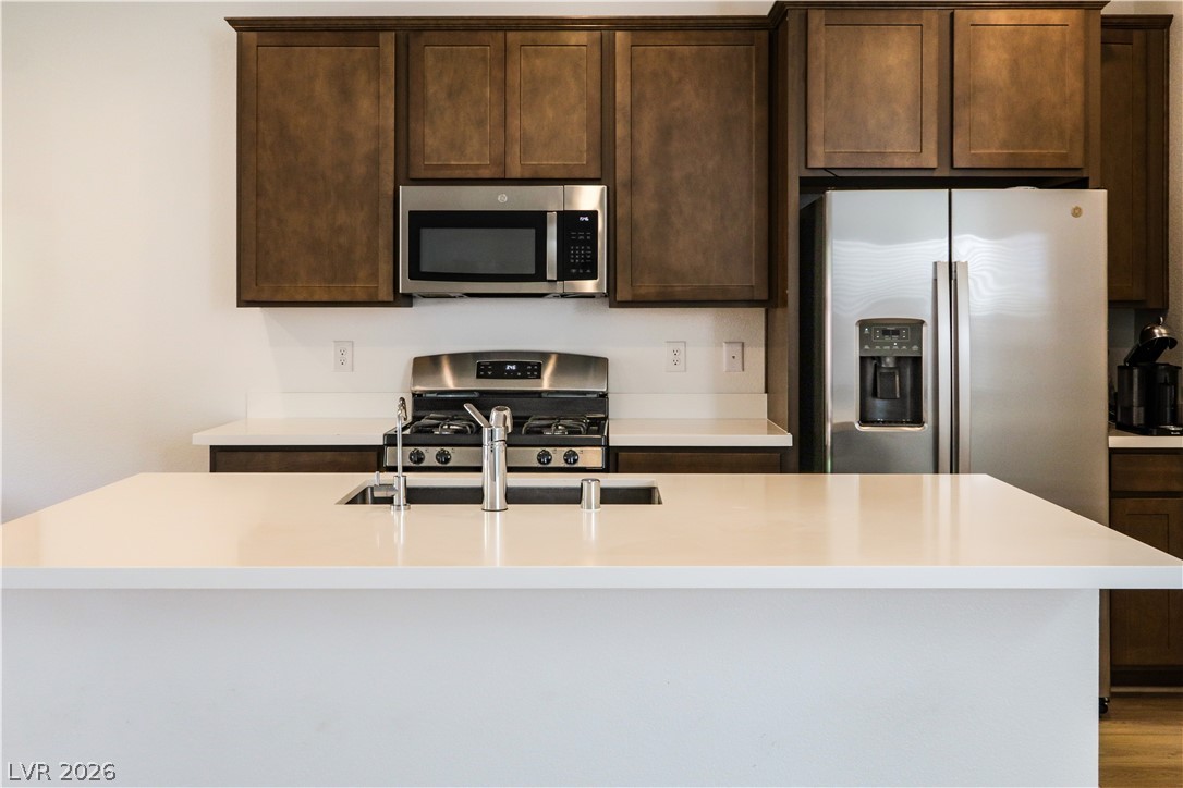 376 Great Ocean Avenue North Las Vegas NV 89084