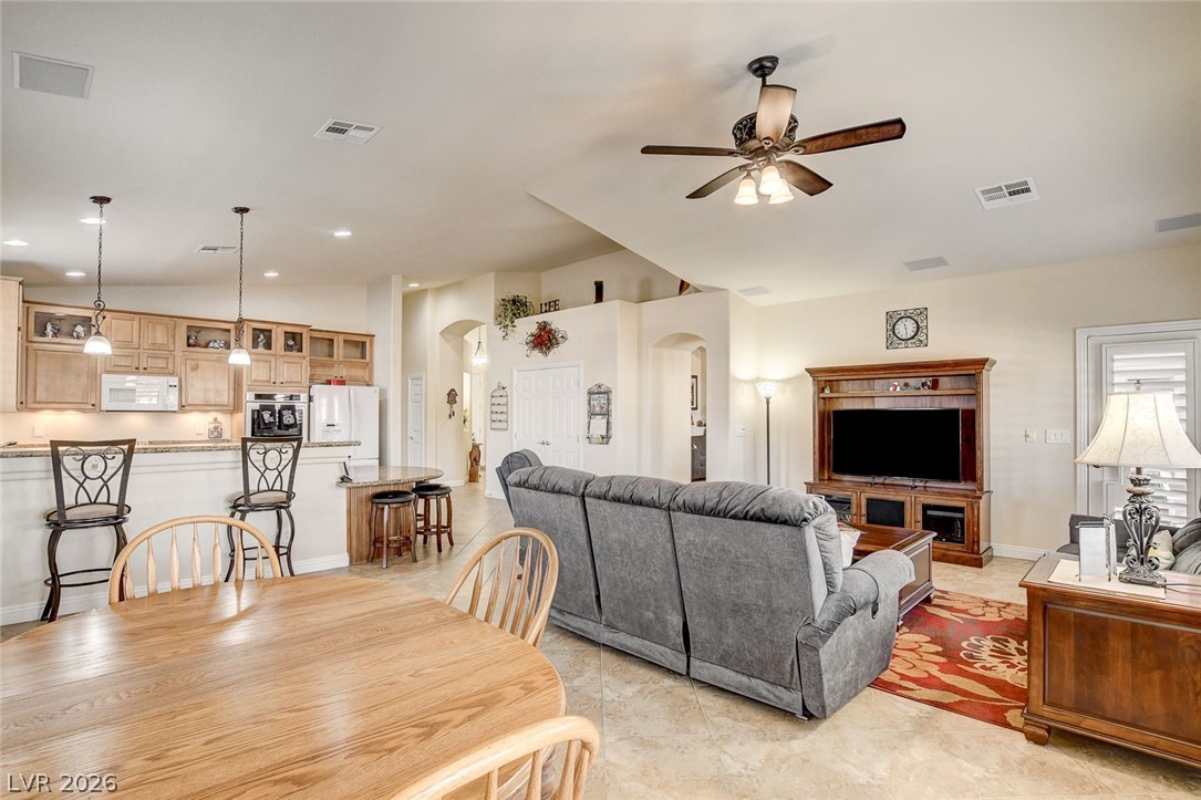 2096 Dakota Lodge Avenue Las Vegas NV 89123
