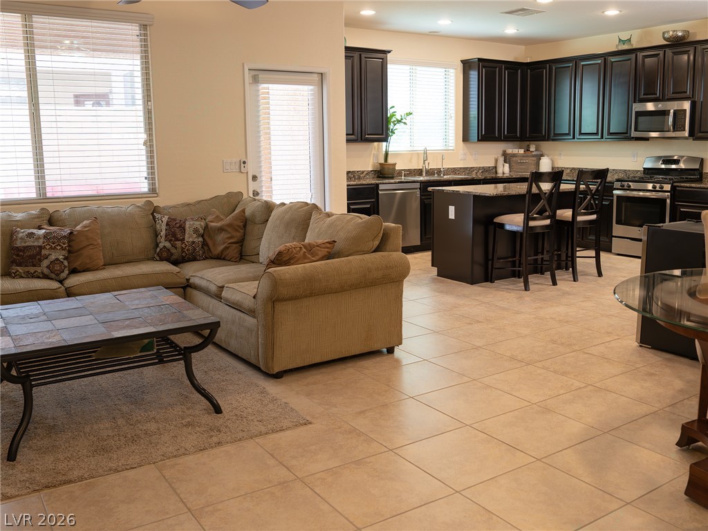 7681 Lots Hills Drive Las Vegas NV 89179
