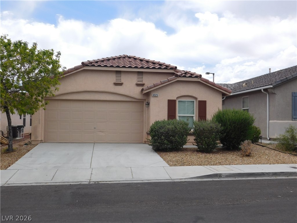 4925 Hostetler Avenue Las Vegas NV 89131
