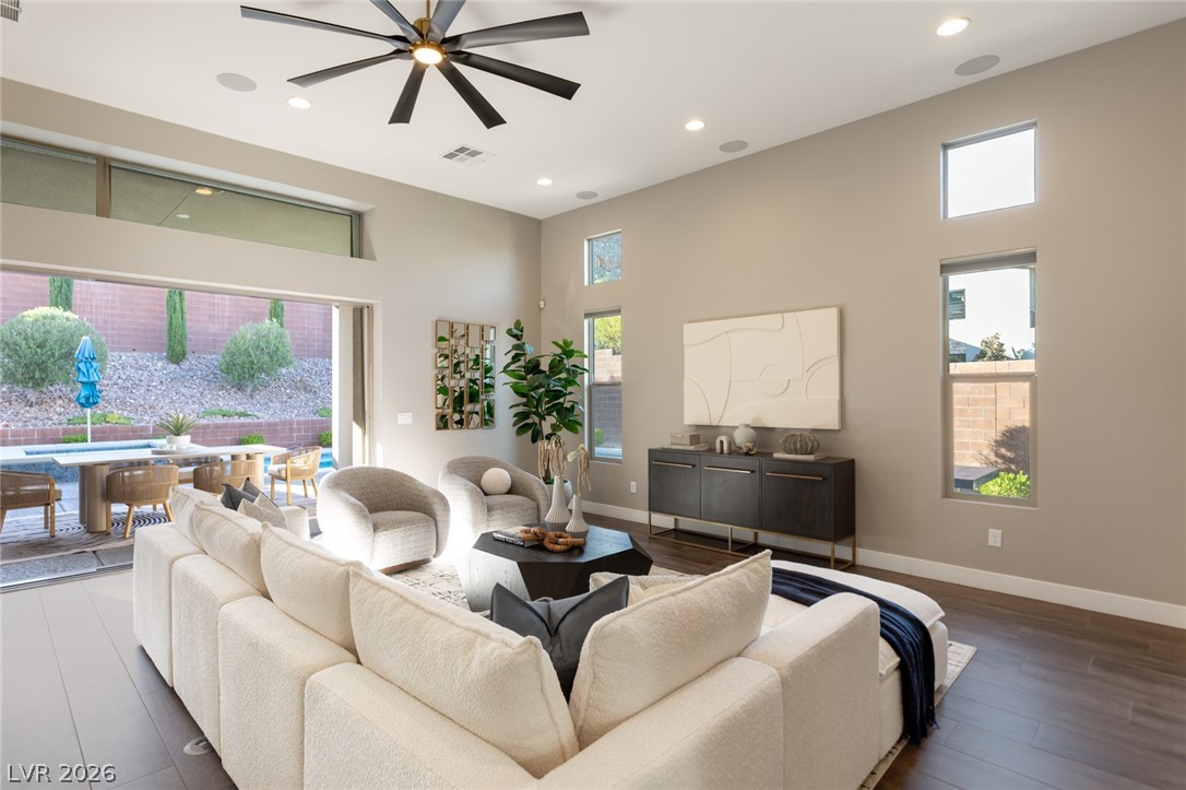 6845 Stellar Wind Street Las Vegas NV 89135