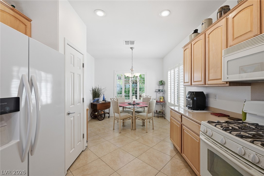 2198 Blackburn Hills Avenue Henderson NV 89044