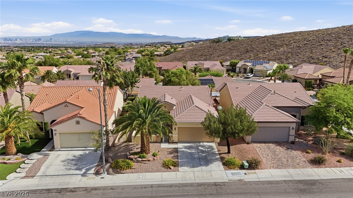 2198 Blackburn Hills Avenue Henderson NV 89044