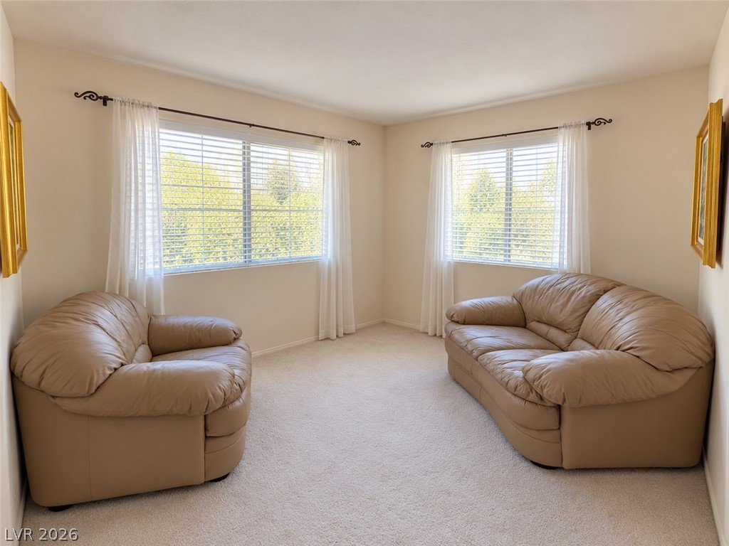 2823 Queens Courtyard Drive Las Vegas NV 89109